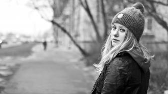 Ella - famegirls fame girls blondes hats monochrome wallpaper