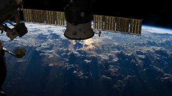 International space station outer wallpaper