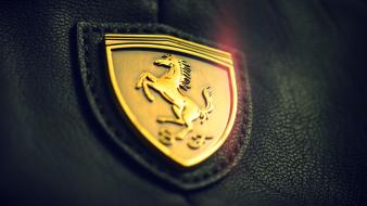 Gold ferrari logo wallpaper