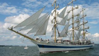 Sailing ships wallpaper