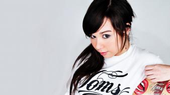 Brunettes women ariel rebel wallpaper