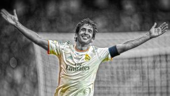 Raúl gonzález real madrid cutout selective coloring